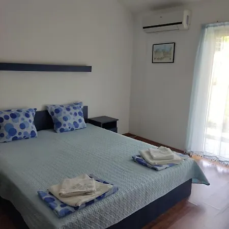 Family Kentavar Penzion *