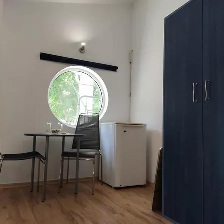 Family Kentavar * Bjala